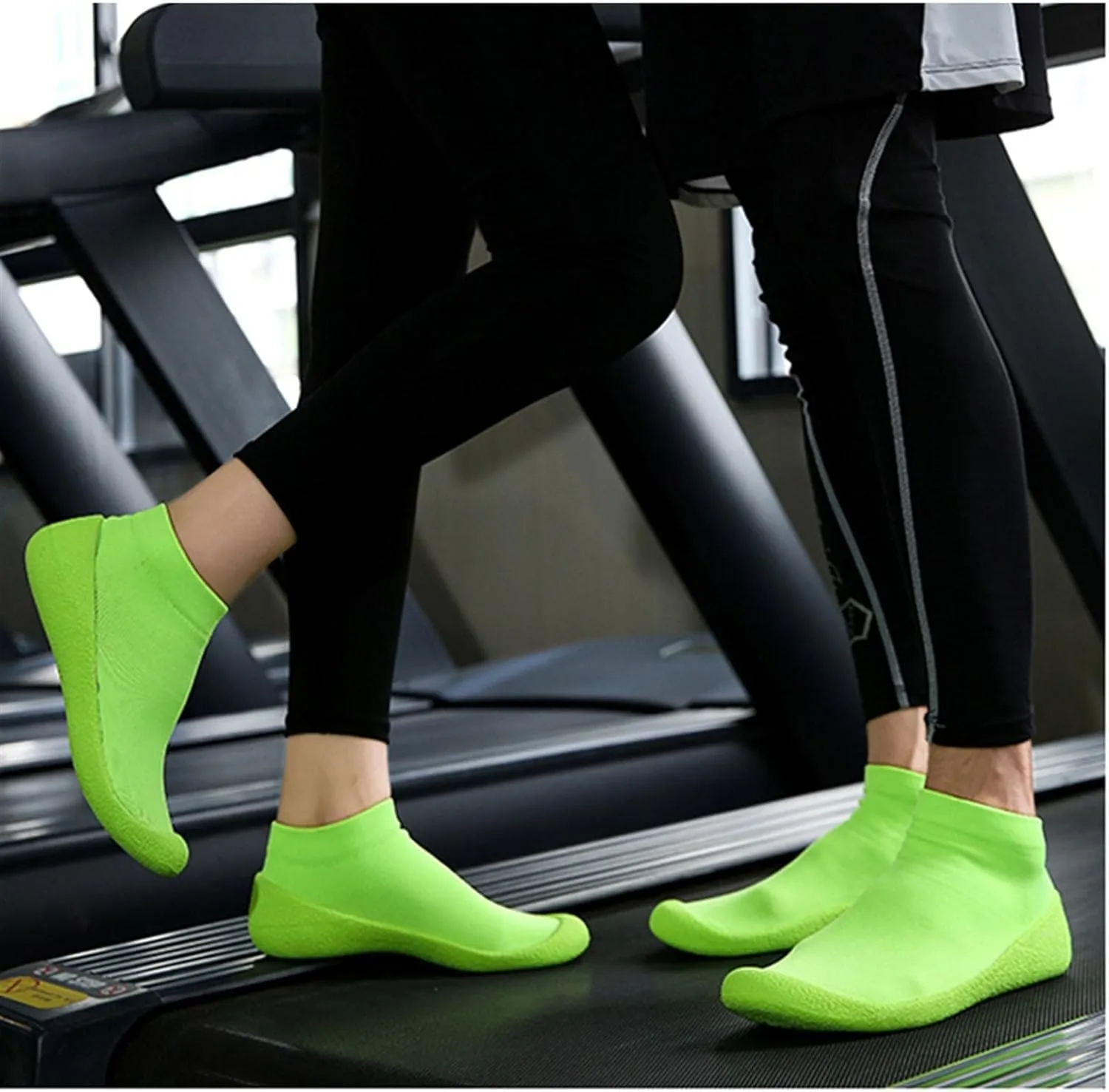Barefoot Sock Shoes，Treadmill Shoes for Men and Women, Lightweight Eco-friendlier Water Shoes, Non-Slip Gym Training Socks Indoor Shock-Absorbing Silent Squat Jump Rope Yoga Shoes,Minimalist Footwear