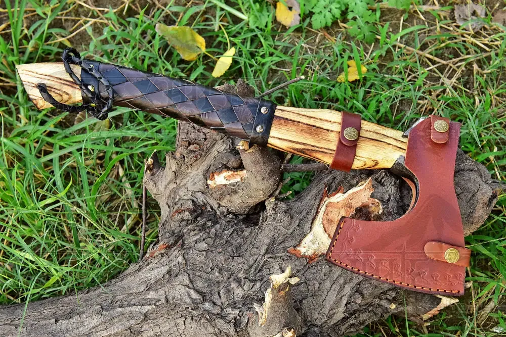 Custom Hand Made Forged High Carbon Steel Axe Superb Design Axe Hatchet Tomahawk WH 3549