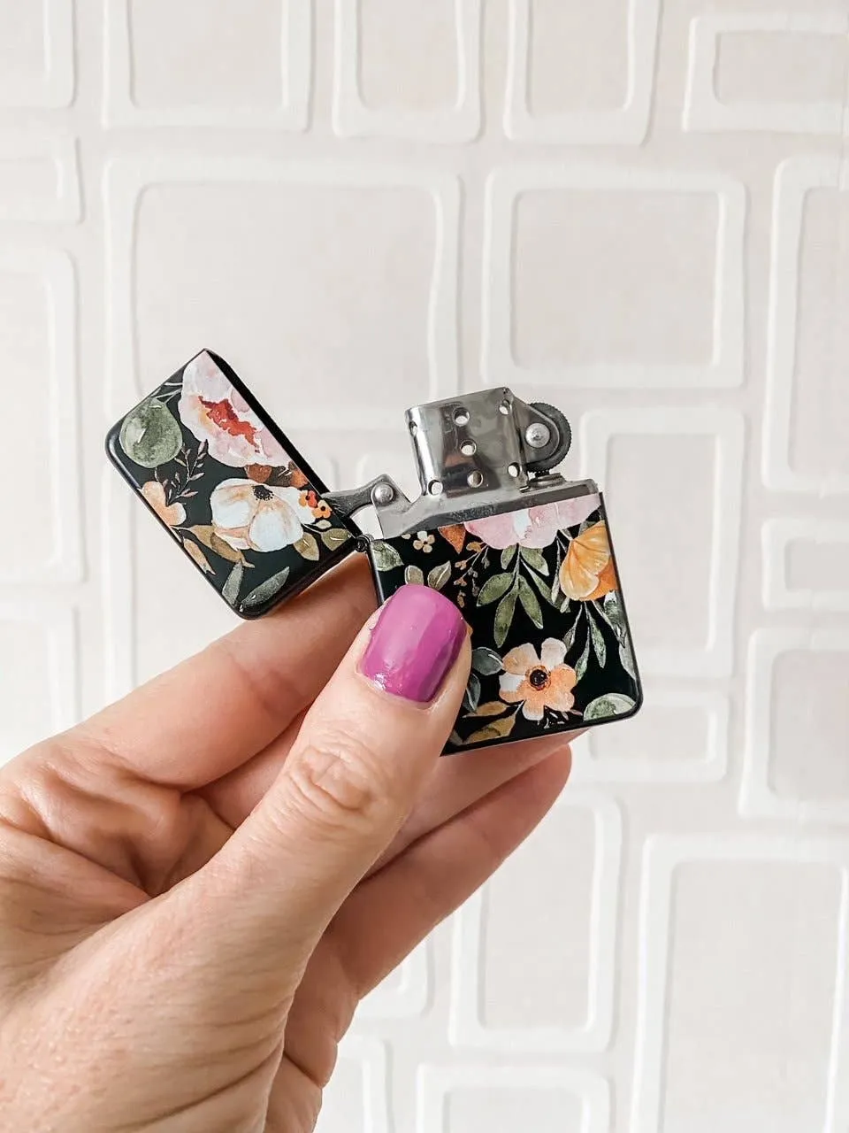 Dark Florals Windproof Flip Top Lighter