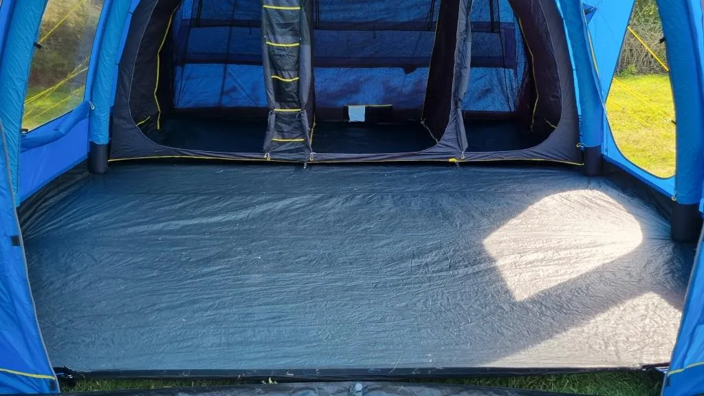 Hi Gear Horizon 700 Inflatable Blackout Tent