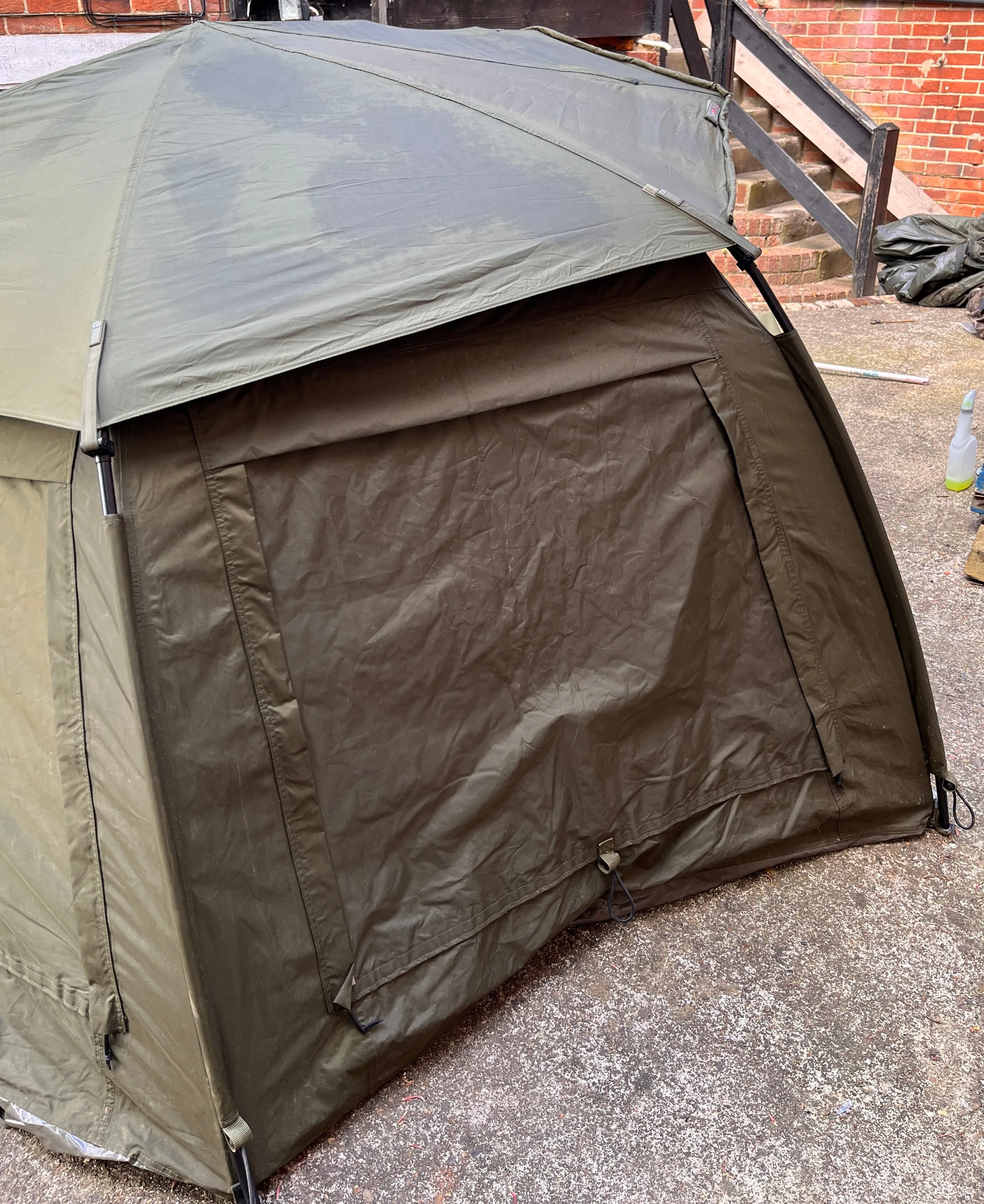 Trakker Tempest 100 Bivvy Aquatexx EV   Skull Cap