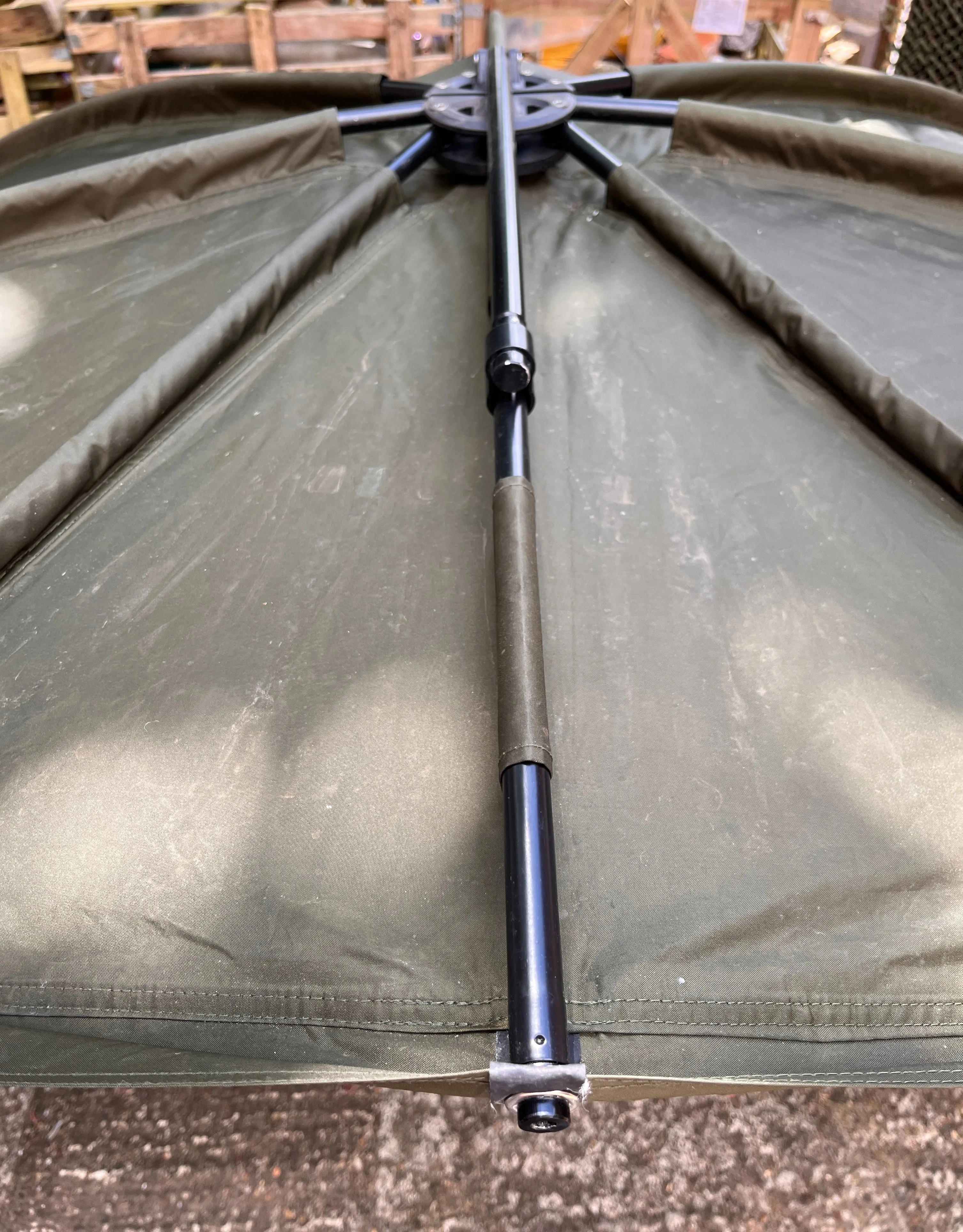 Trakker Tempest 100 Bivvy Aquatexx EV   Skull Cap