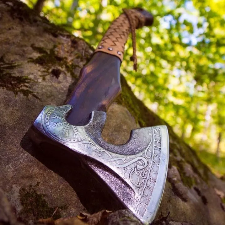 VIKING AXE "VALKNUT" FORGED CARBON STEEL