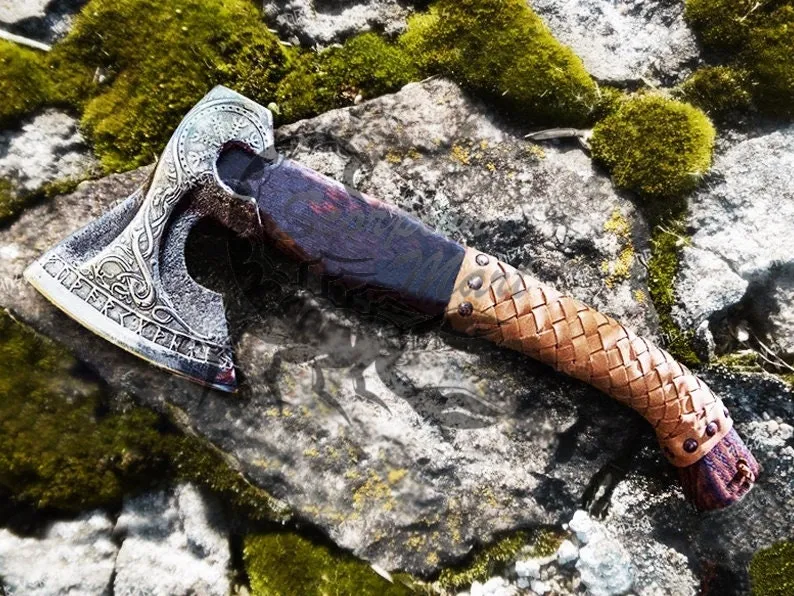 VIKING AXE "VALKNUT" FORGED CARBON STEEL