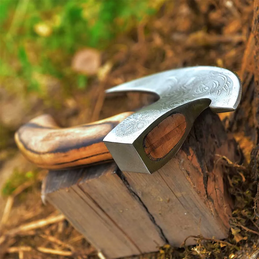 Viking Pizza Cutter with Natural Wood Handle & Leather Sheath PZC031